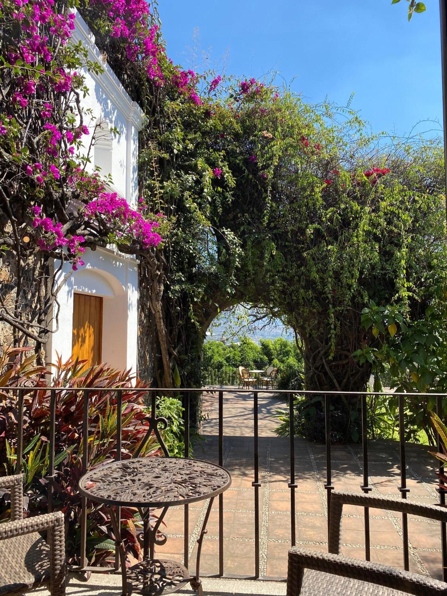 Posada Del Tepozteco - Hotel & Gallery Tepoztlan Exterior photo